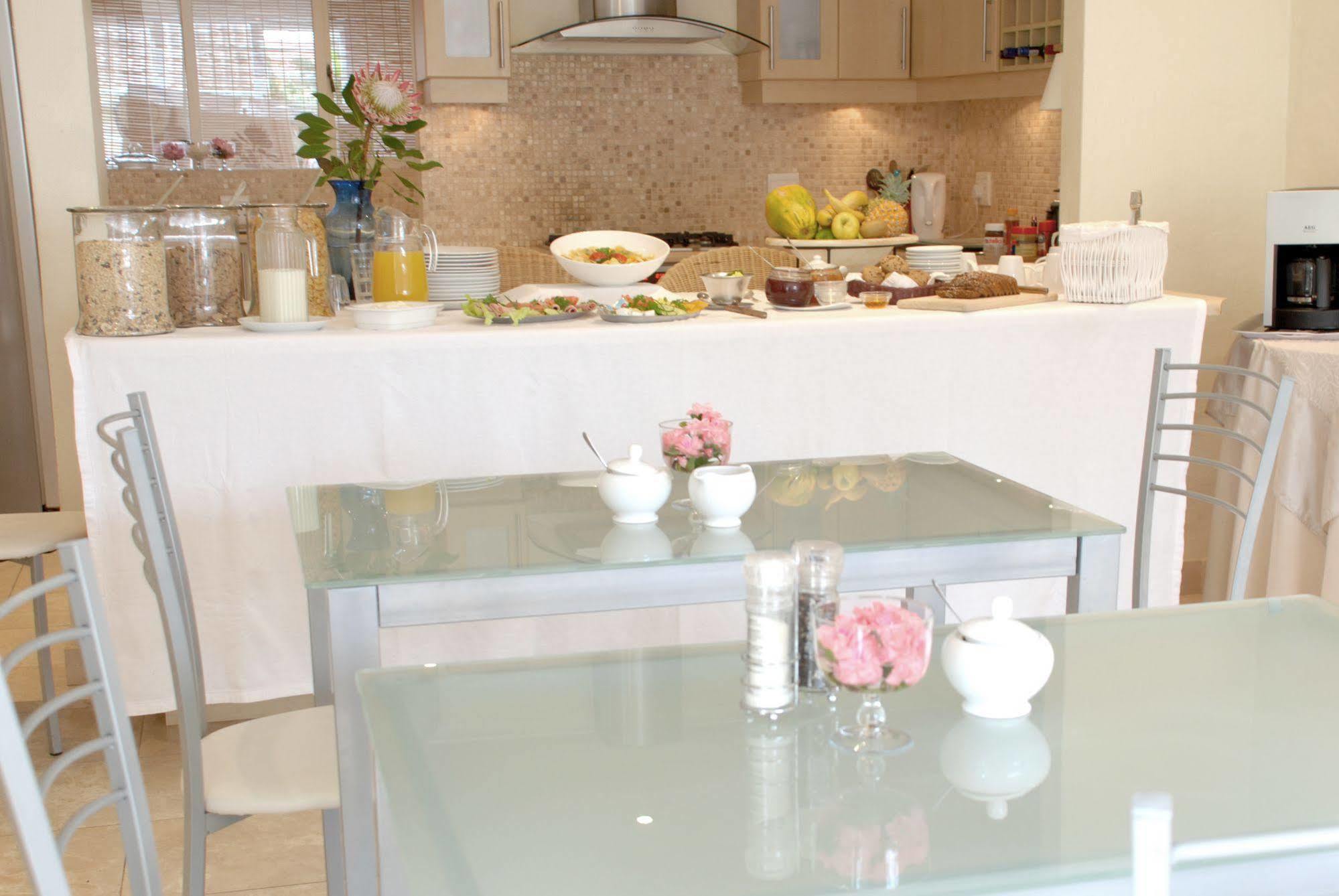 Mandalay Guest House Plettenberg Bay Bagian luar foto