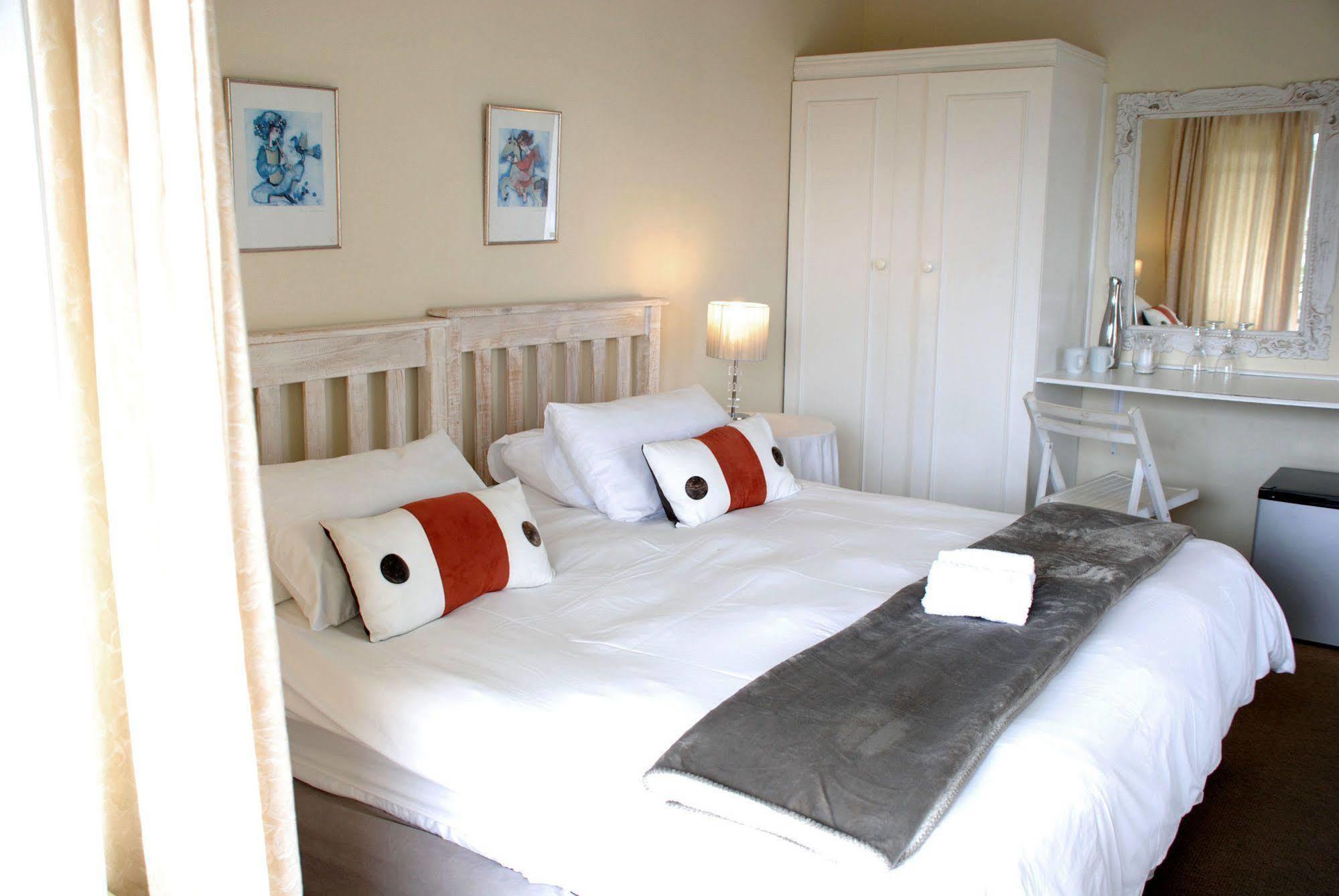 Mandalay Guest House Plettenberg Bay Bagian luar foto