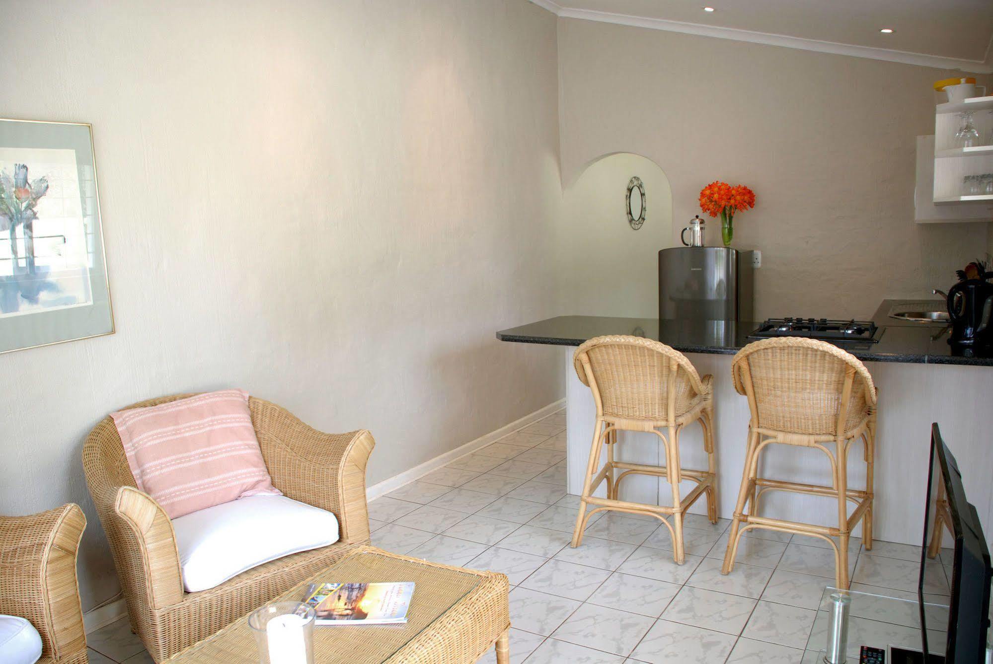 Mandalay Guest House Plettenberg Bay Bagian luar foto