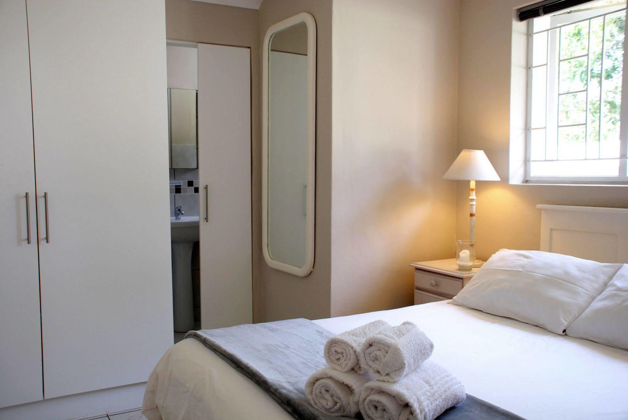 Mandalay Guest House Plettenberg Bay Bagian luar foto
